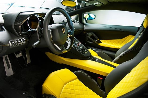 Lamborghini Aventador LP 720-4 50th Anniversary Edition - Image 3