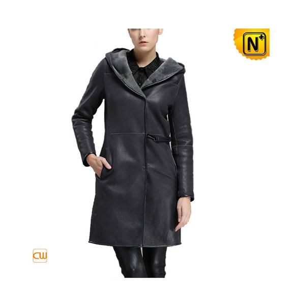 Long Shearling Coat with Hood CW640255