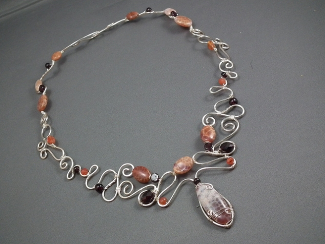 Wire and Gem necklace