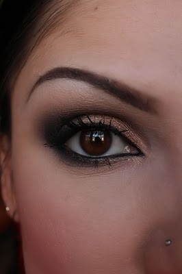 Smokey Eyes - Image 3