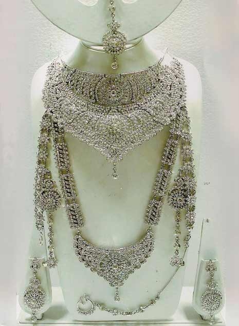White Colour Rhine Stones Studded Bridal Necklace Set