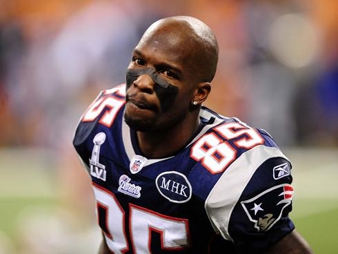 Chad Ochocinco signs with the Dolphins
