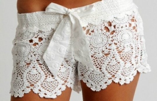 Crochet shorts with bow in My Summer Fashion