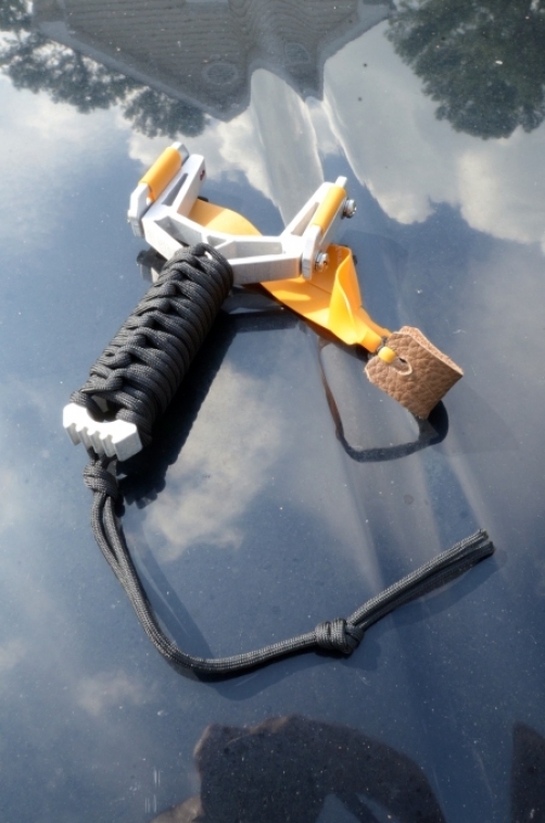 Y-Fork Slingshot from Montie Gear