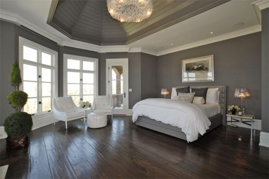 Master bedroom of LeAnn Rimes