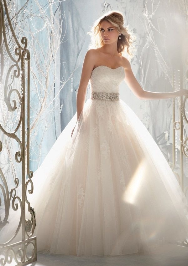 New white/ivory wedding dress 