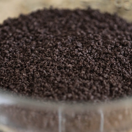 No-Bake Chewy Cookies and Cream Bars - Image 2