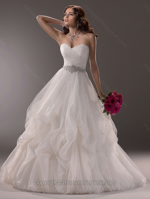 Princess Sweetheart Tulle Court Train Pick-Ups Wedding Dresses