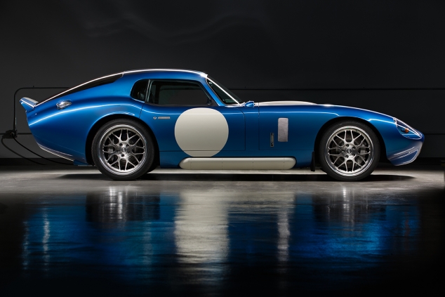 Renovo Coupe electric supercar - Image 2