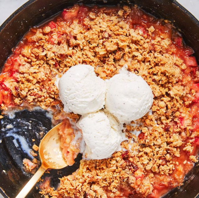 Rhubarb Crisp