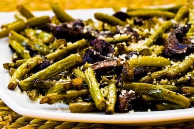 Roasted Green Beans with Mushrooms, Balsamic & Parmesan