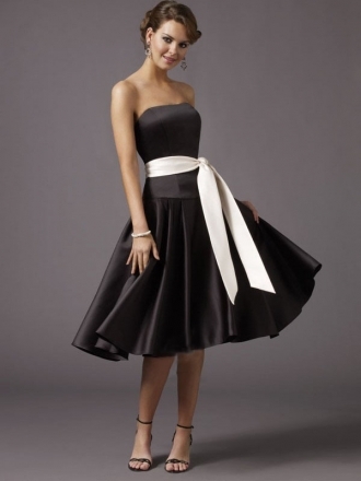 Satin trägerlos A-Linie Ballkleid mit Bänder