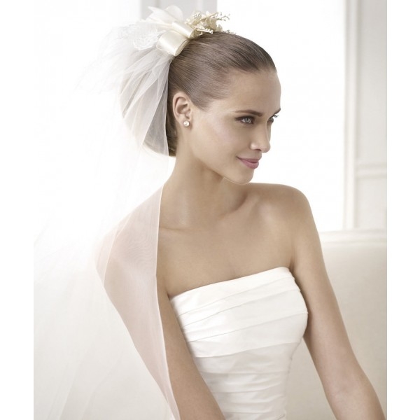 Simple A-line Strapless Pockets Ruching Sweep/Brush Train Taffeta Wedding Dresses