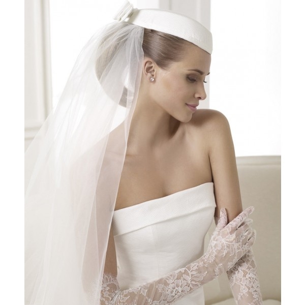 Simple A-line Strapless Sweep/Brush Train Satin Wedding Dresse