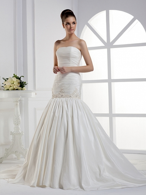 Strapless Fit N Flare Taffeta Floor Length Cathedral Train Wedding Dress