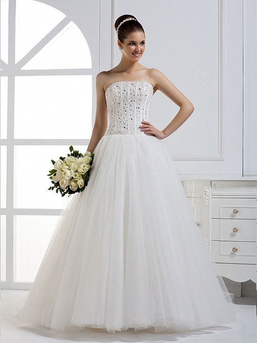 Strapless Tulle Ball Gown Floor Length Natural Waist Wedding Dress