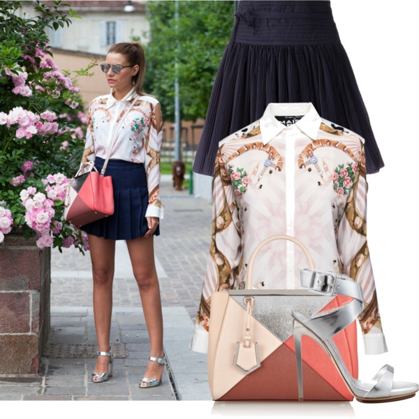 Street Style: Navy Pleat Skirt