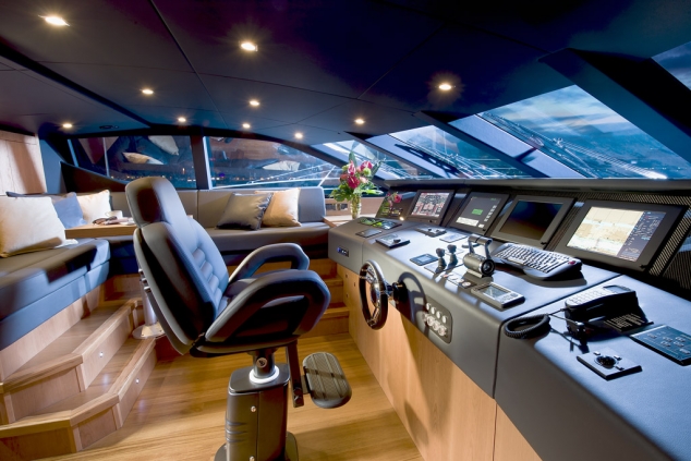 Sunseeker Predator 115 - Image 3