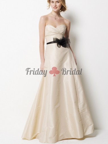 The A-line strapless sweetheart neck ivory satin floor-length bridesmaid dress