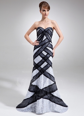 Trumpet/Mermaid Sweetheart Court Train Organza Sequined Mother of the Bride Dress With Sash