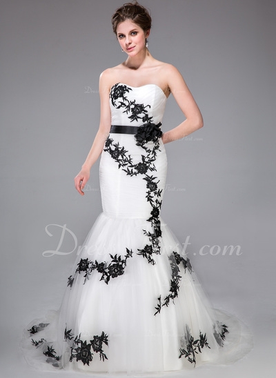 Trumpet/Mermaid Sweetheart Court Train Tulle Charmeuse Wedding Dress 