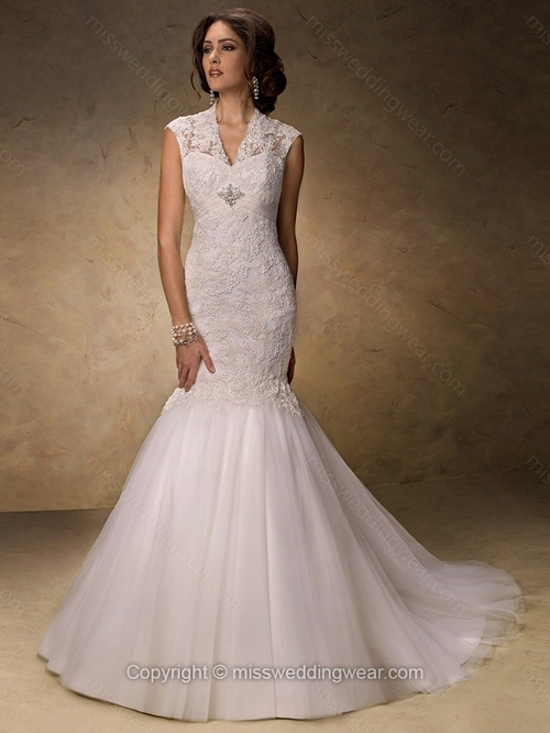 Trumpet/Mermaid V-neck Lace Tulle Court Train Beading Wedding Dresses