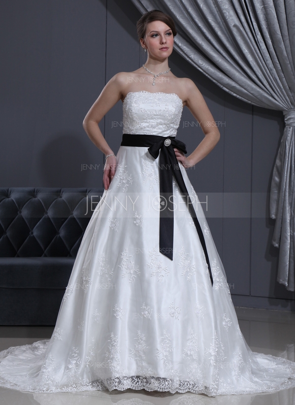 Vestidos princesa/ Formato A Sem Alças Trem da capela Cetim Renda Vestido de noiva com Cintos Bordad