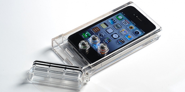 Waterproof iPhone case - Image 2