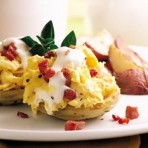 Artichoke-scrambled eggs benedict - Breakfast