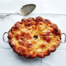 Beef Bourguignonne Pot Pie - I love to cook