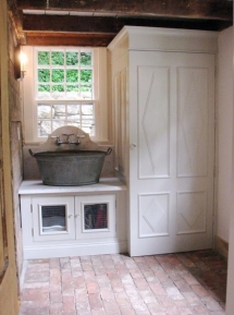 Vintage Wash Bucket As A Large Sink - Nice decor design ideas