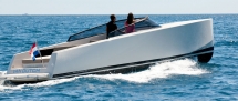 VanDutch Marine V30 - Motorboats