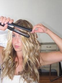 Beach hair with a flat iron - Hairstyles & Beauty