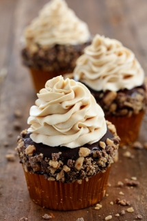 Toffee Crunch Cupcake - Dessert Recipes