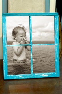 Colour frame with black and white photo - Photo Ideas