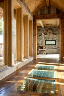 Glass floor in a sunny hallway - Great designs for the home