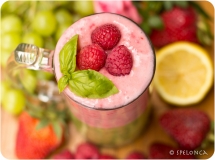 Green Detoxifying and Pink Nourishing Smoothie - Vitamix Recipes