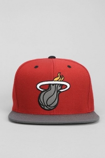 Mitchell & Ness XL Reflective Two-Tone Miami Snapback Hat - Hats