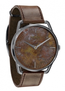 Nixon Watch - Clothes make the man