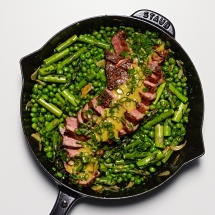 One-Skillet Steak and Spring Veg with Spicy Mustard - Tasty Grub