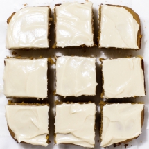 Pumpkin Cake with Maple Cream Cheese Frosting - I love to cook
