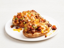 Shepherd's Pie Baked Potatoes - Tasty Grub