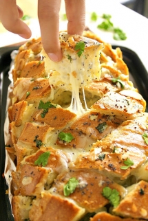 Stuffed Cheesy Bread - Tasty Grub