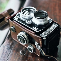 The Rolleiflex 2.8 FX Medium Format Twin Lens Reflex Camera  - Gifts for Dudes