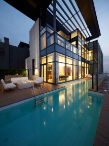 Very cool condo - Cool architecture 