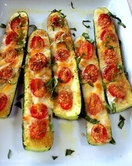 Zucchini with roma tomatoes basil. Add mozzarella ... perfect! - Recipes