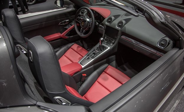2017 Porsche 718 Baxter - Image 3