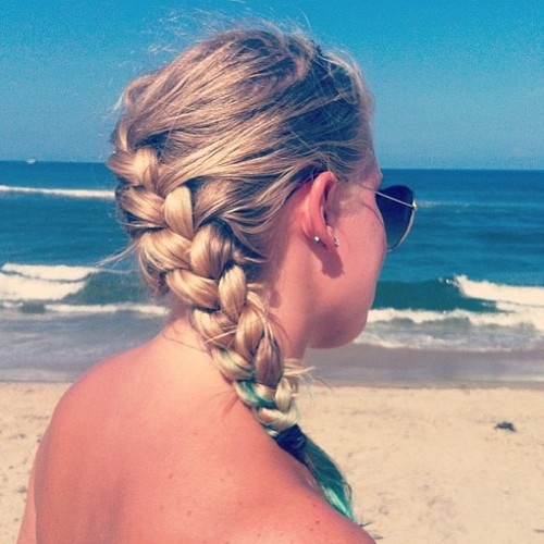 23 Gorgeous and Easy Beach Hairstyles - Image 3