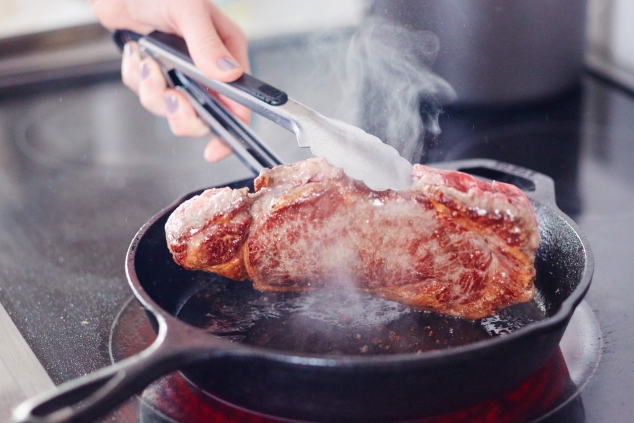 3 Steps to a Perfectly Cooked Stovetop Steak - Image 2