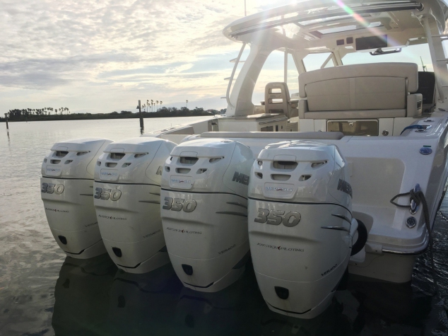 Boston Whaler 380 Realm day boat - Image 2